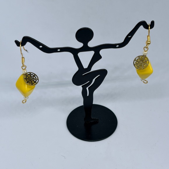Dangle Earrings Handmade Yellow Geometric Bead Boho Gold Tone Summer Statement - Picture 2 of 5